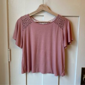 Laced Shoulder Cropped Flowy Tee